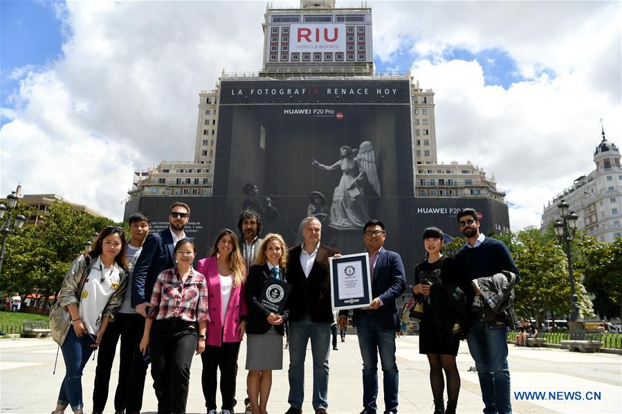 SPAIN-MADRID-GUINNESS RECORD-HUAWEI SCAFFOLD BANNER