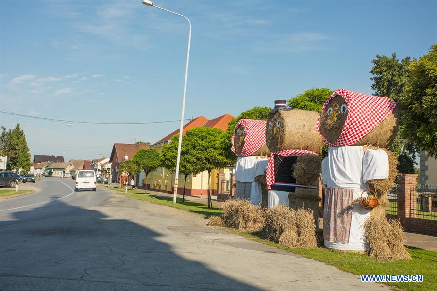 (SP)CROATIA-PETRIJEVCI-FIFA WORLD CUP-STRAW BALE SCULPTURES