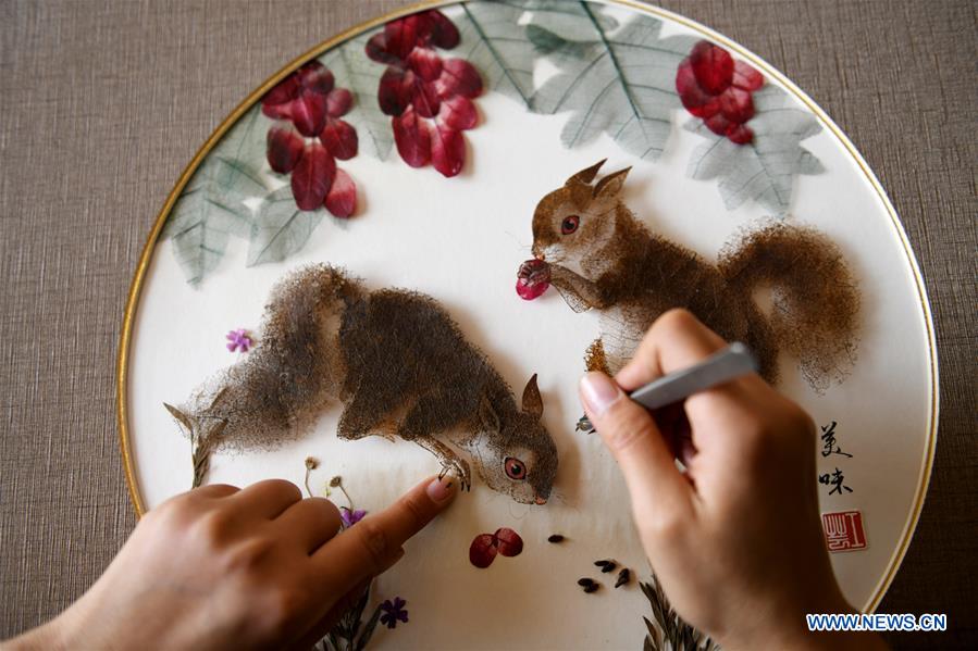 #CHINA-HEBEI-SHIJIAZHUANG-LEAF CARVING (CN)