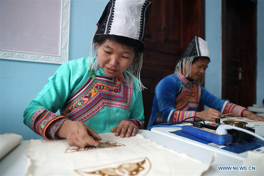 #CHINA-GUIZHOU-QIANDONGNAN-HANDICRAFT-INCOME (CN)