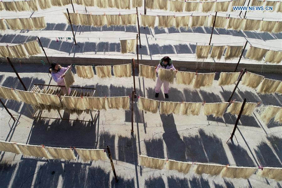 CHINA-NOODLES MAKING (CN)