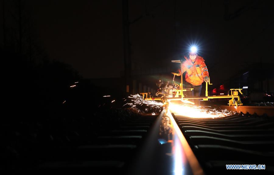 CHINA-SHANGHAI-HIGH-SPEED RAILWAY-MAINTENANCE (CN)