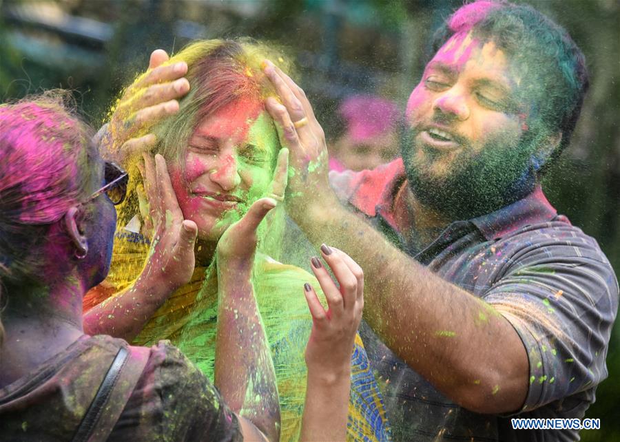 INDIA-MUMBAI-HOLI FESTIVAL