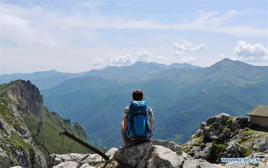 SPAIN-PICOS DE EUROPA NATIONAL PARK-SCENERY