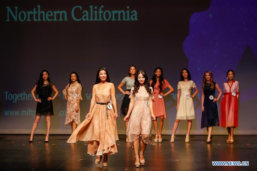 U.S.-SAN FRANCISCO-MISS INTERNATIONAL FASHION TRAVEL PAGEANT