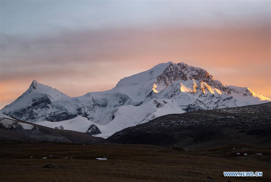 CHINA-TIBET-MOUNT XIXABANGMA (CN)