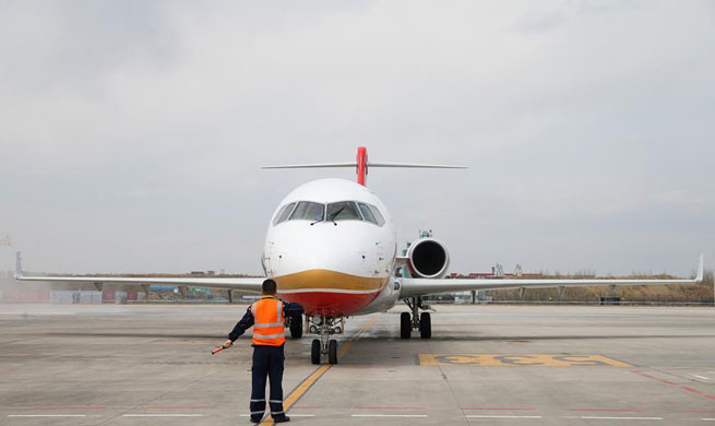 China Focus: China's ARJ21 regional jetliner flies new routes in extreme cold region