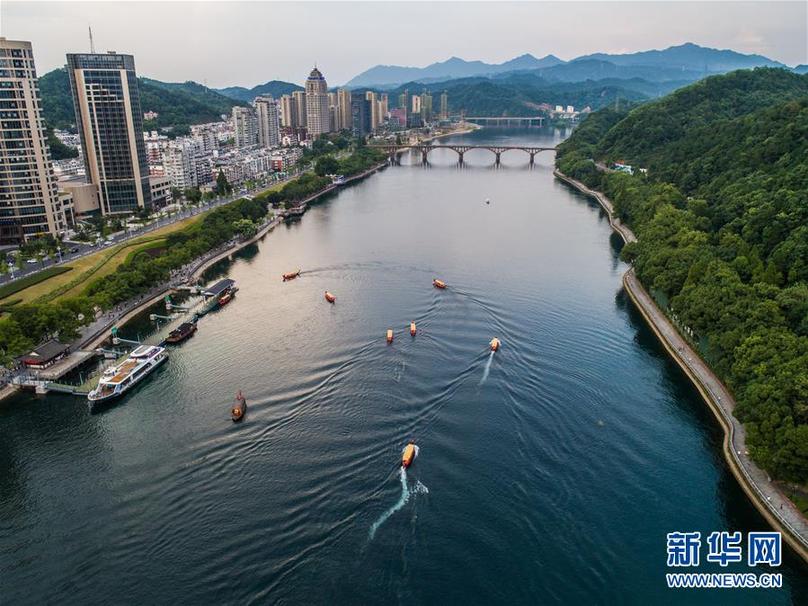 （新華全媒頭條·圖文互動）（5）創造新的更大奇跡——黨的十八屆三中全會召開五周年述評