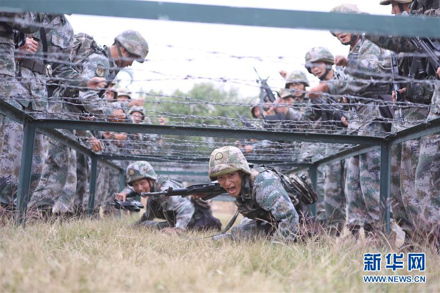 （在習近平強軍思想指引下·我們在戰位報告·圖文互動）（3）千里移防，鐵心跟黨走——南部戰區陸軍第75集團軍某紅軍旅政治建軍、練兵備戰記事