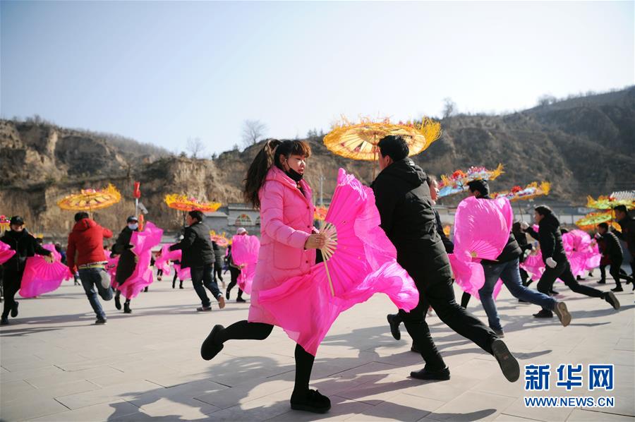 （新華全媒頭條·圖文互動）（2）偉大旗幟引領歷史巨變——習近平新時代中國特色社會主義思想指引“十三五”經濟社會發展述評